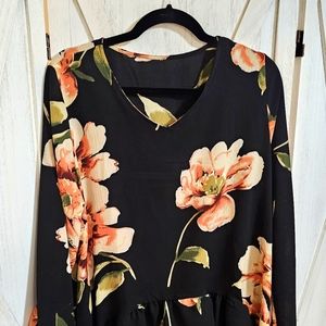 NY&Co. Cute and Floral Hi-Low Blouse in Black Size Large